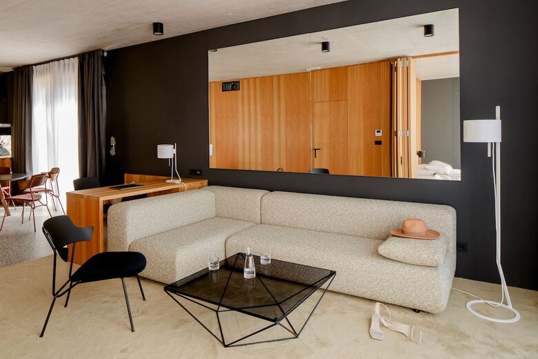 Boutique Hotel Osmoli?