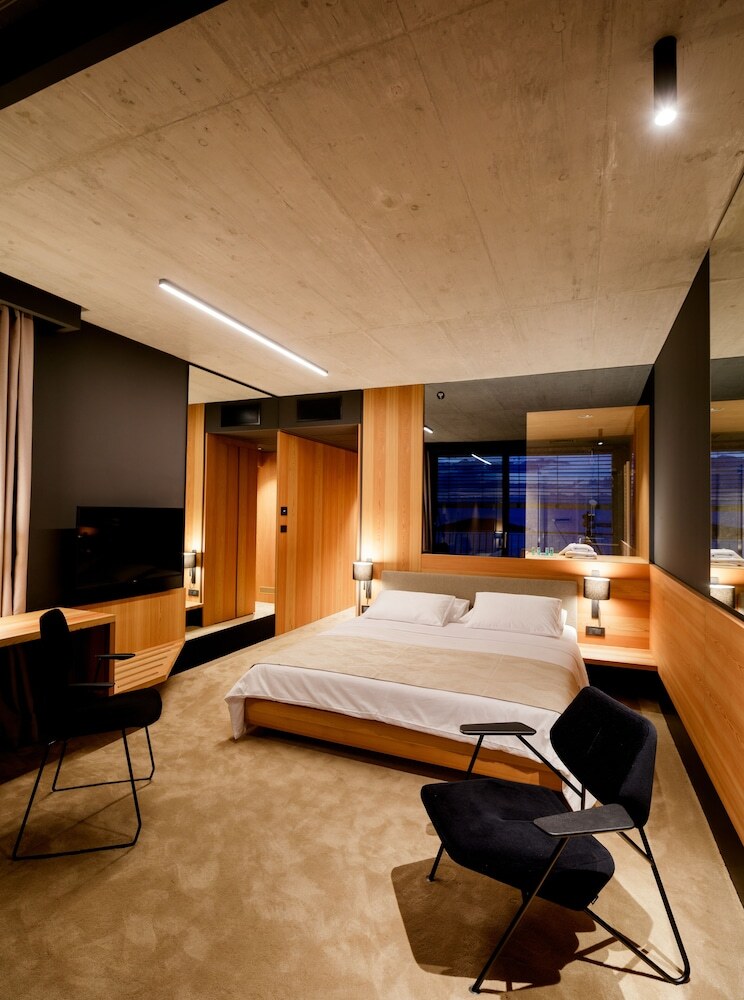 Boutique Hotel Osmoli?