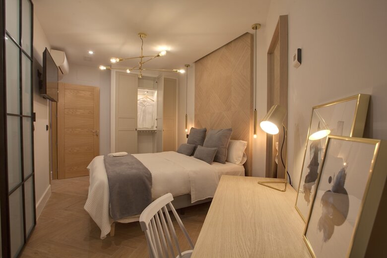 Pension Suites You Soho