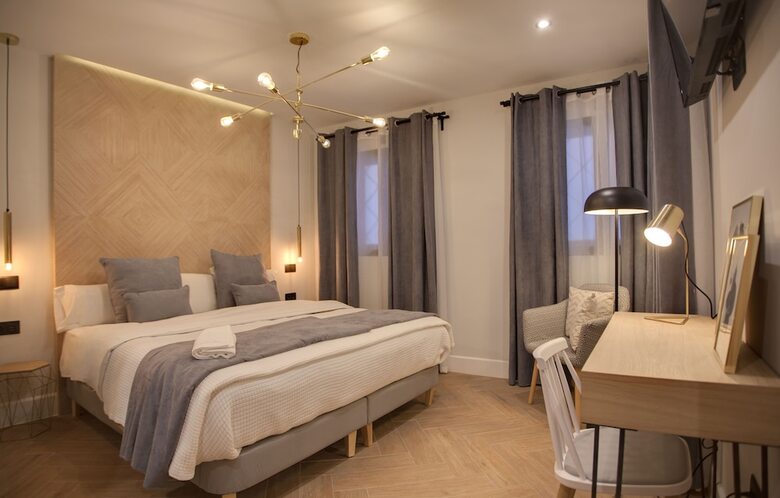 Pension Suites You Soho
