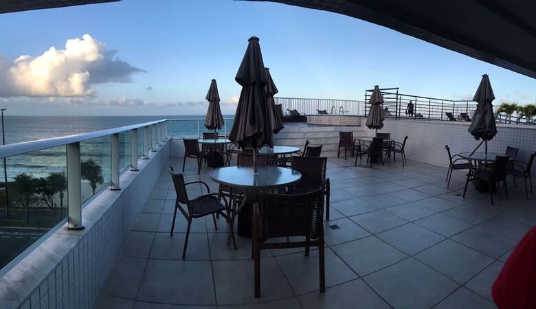 Happy Hotel Mana�ra