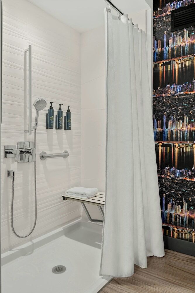 Hotel Aloft Chicago Schaumburg