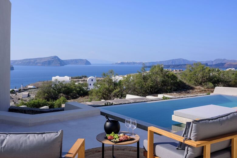 Potnia Theron Suites
