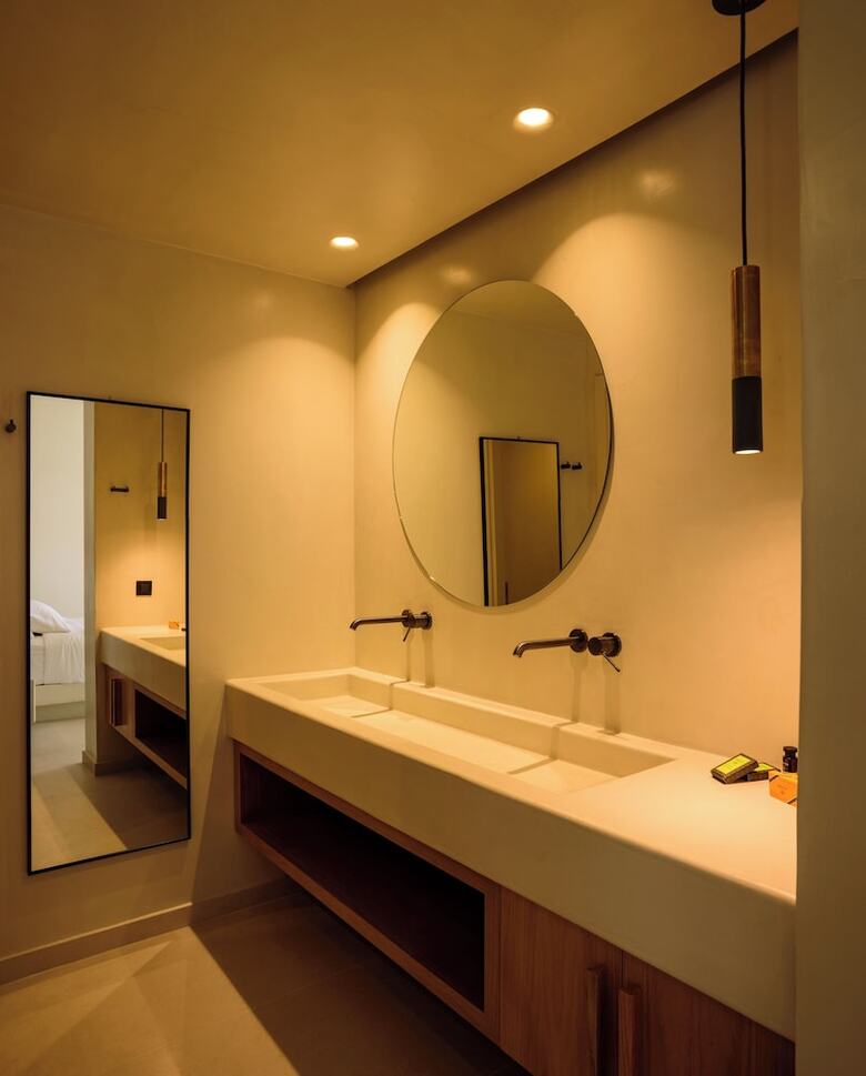 Potnia Theron Suites