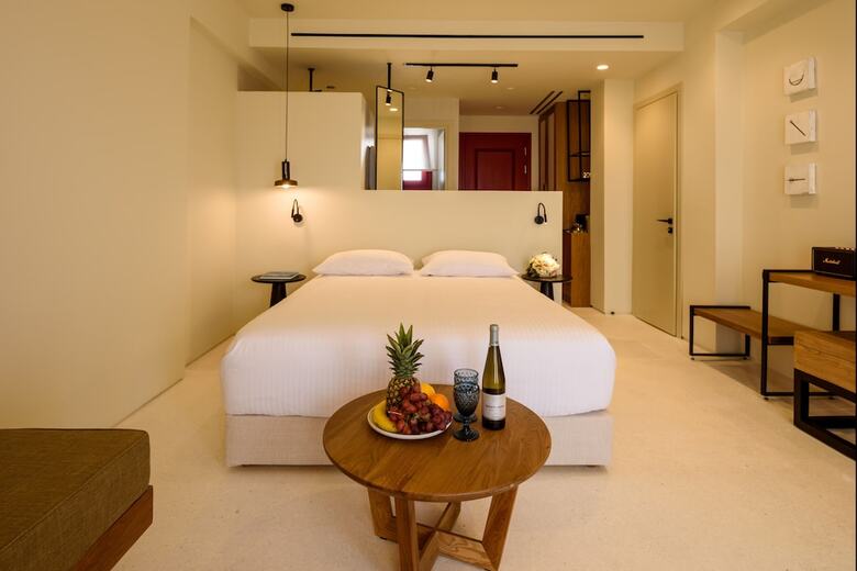 Potnia Theron Suites