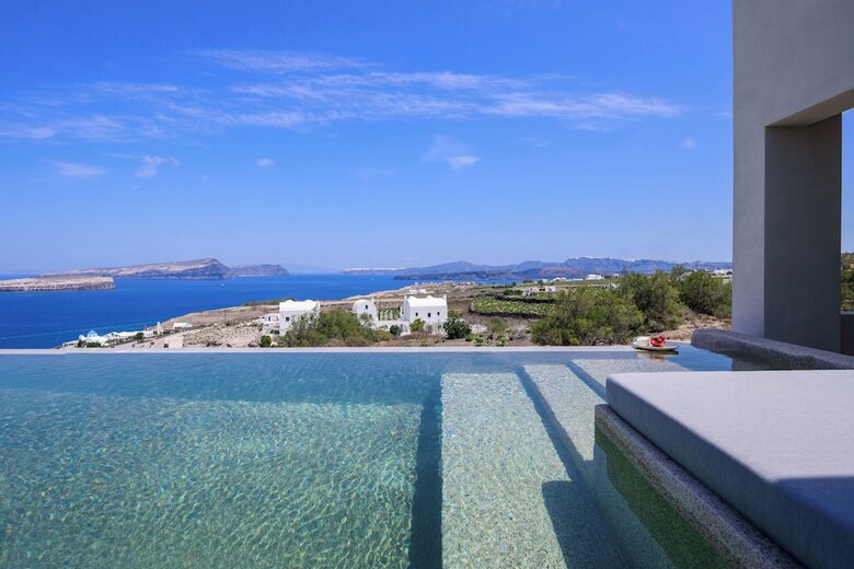 Potnia Theron Suites
