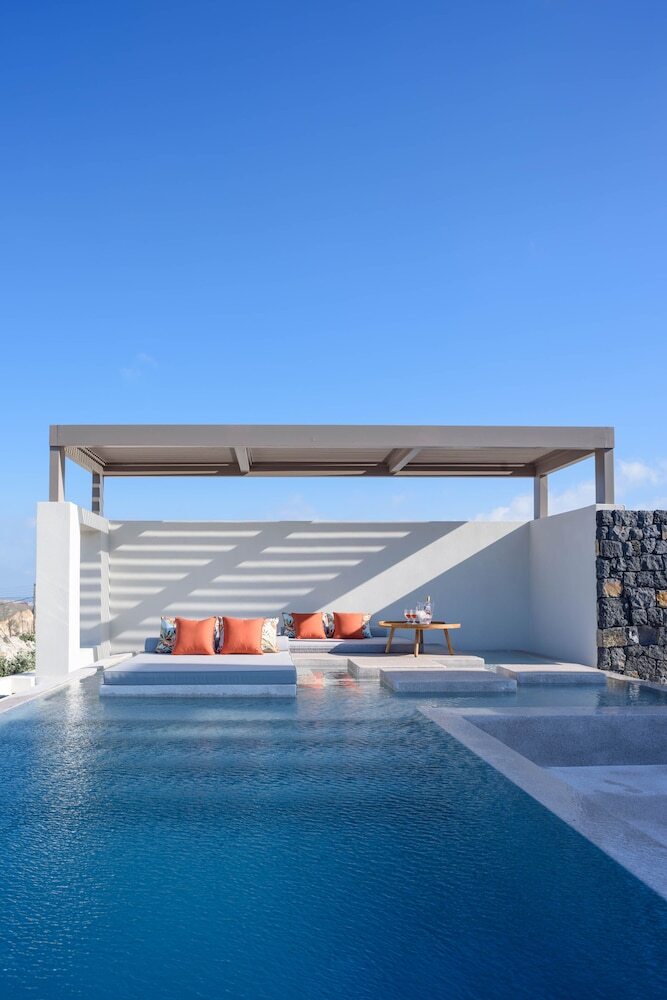 Potnia Theron Suites