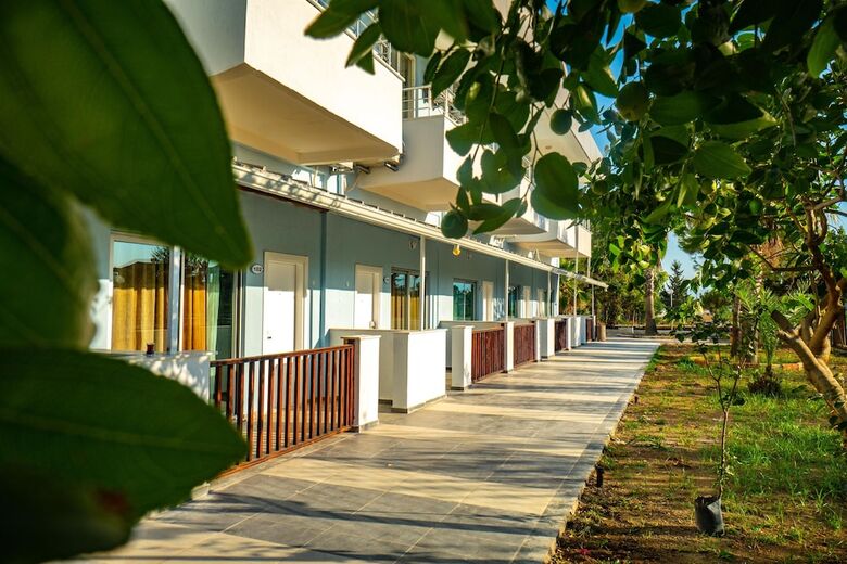 Prenses Sealine Beach Hotel