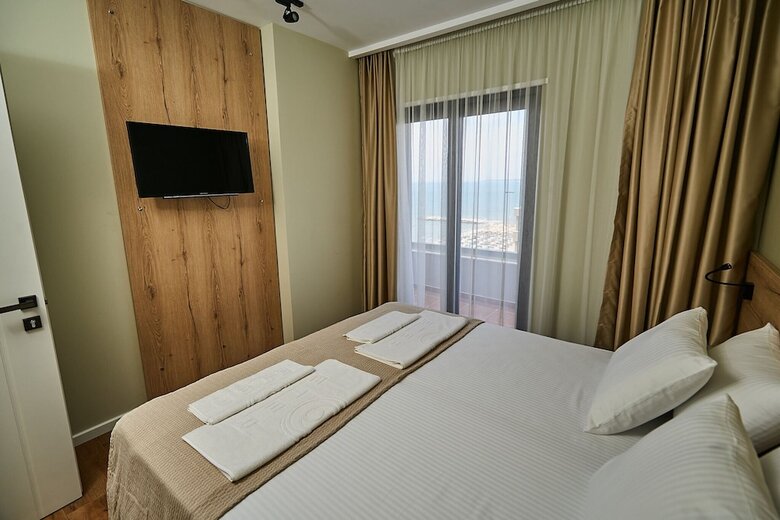 Eter Hotel