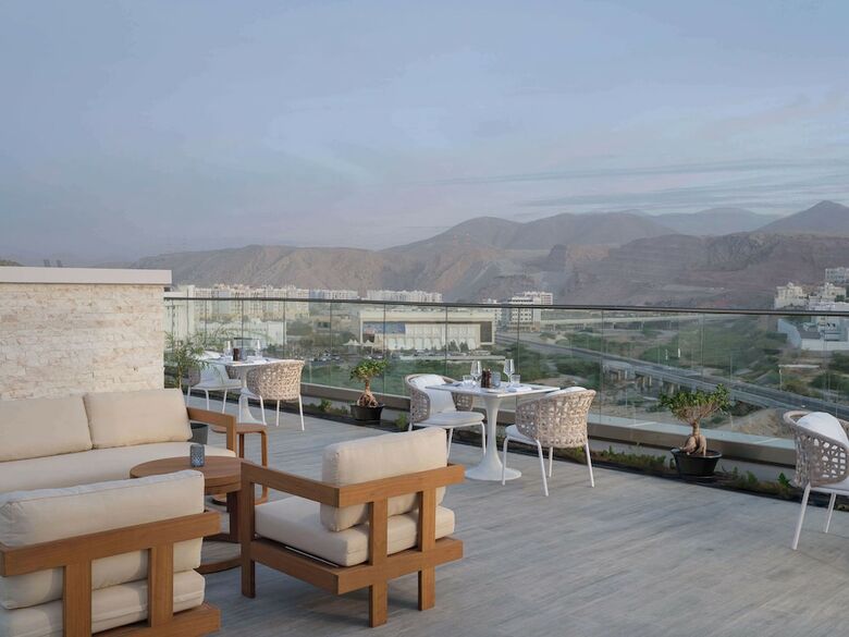 Hotel Doubletree By Hilton Muscat Qurum