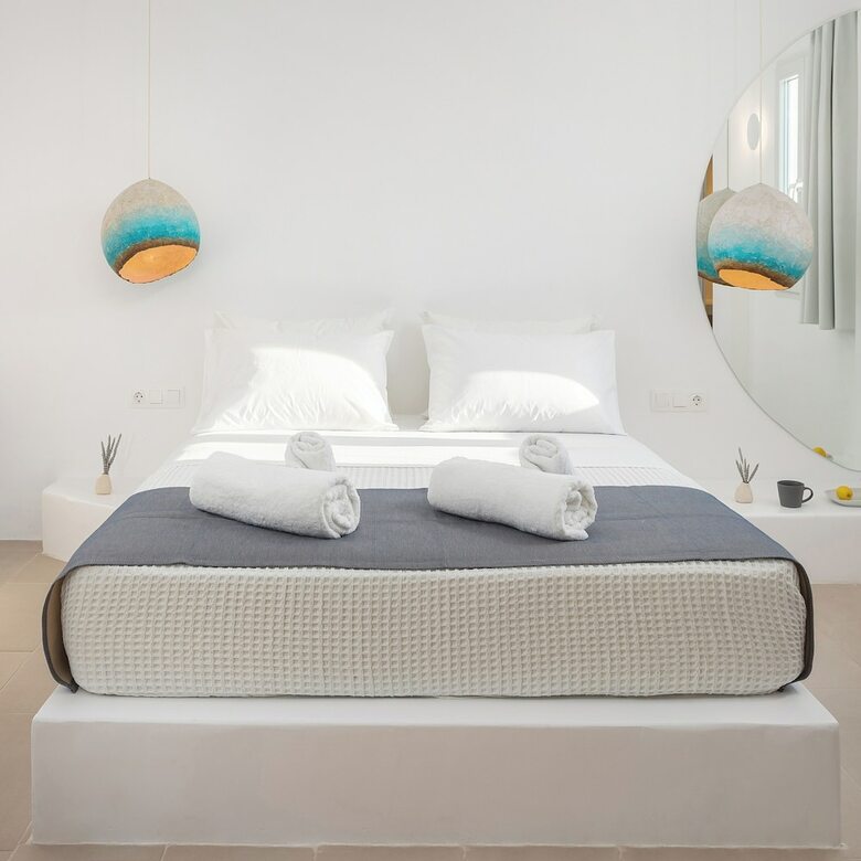 Voca Hotel & Suites