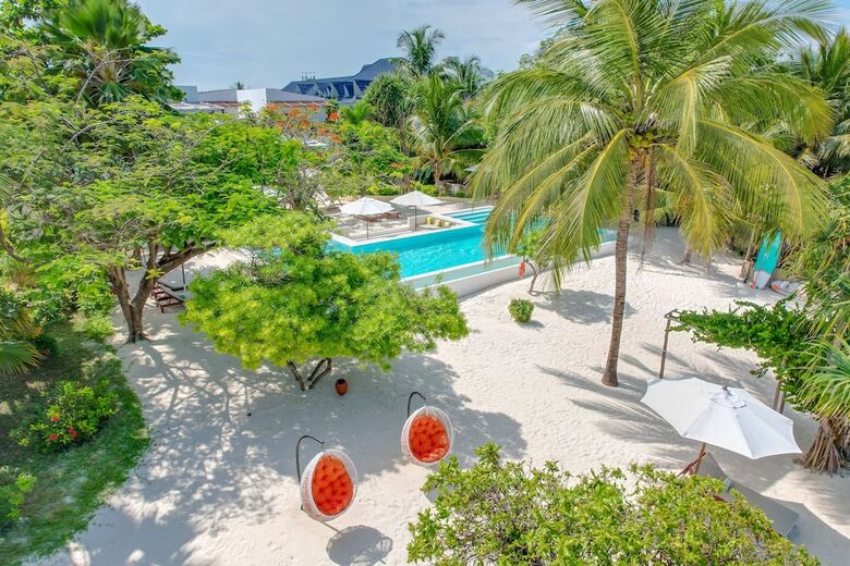 Alma Boutique Hotel