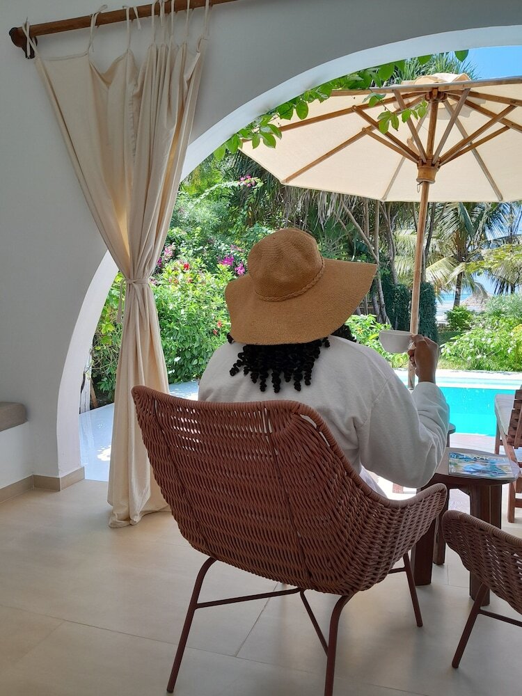 Alma Boutique Hotel