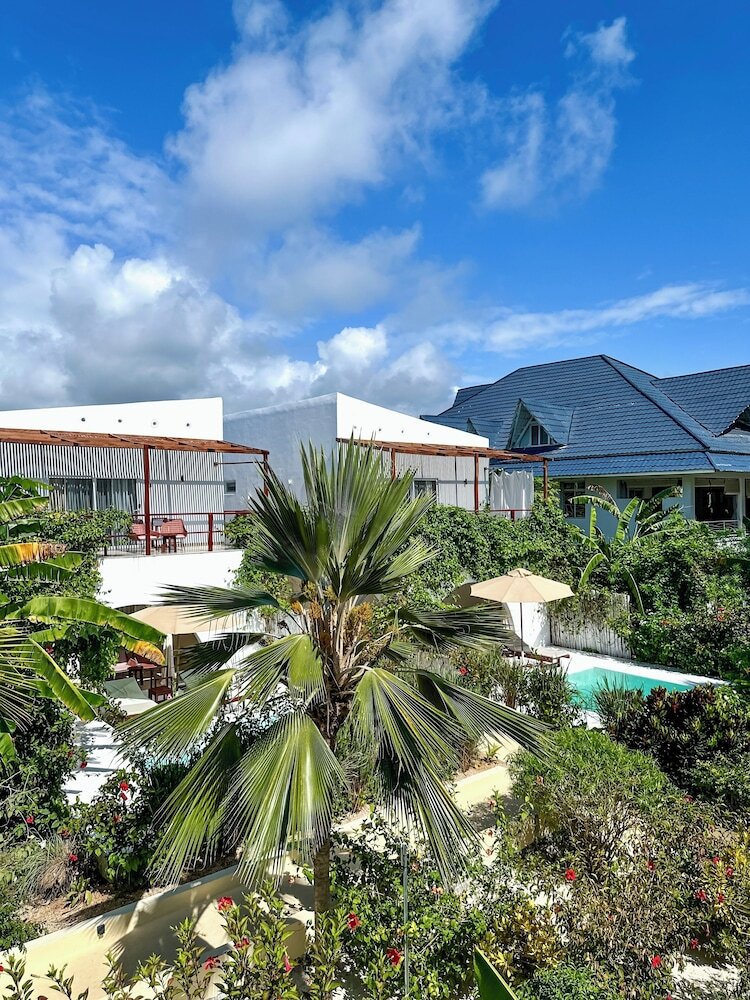 Alma Boutique Hotel