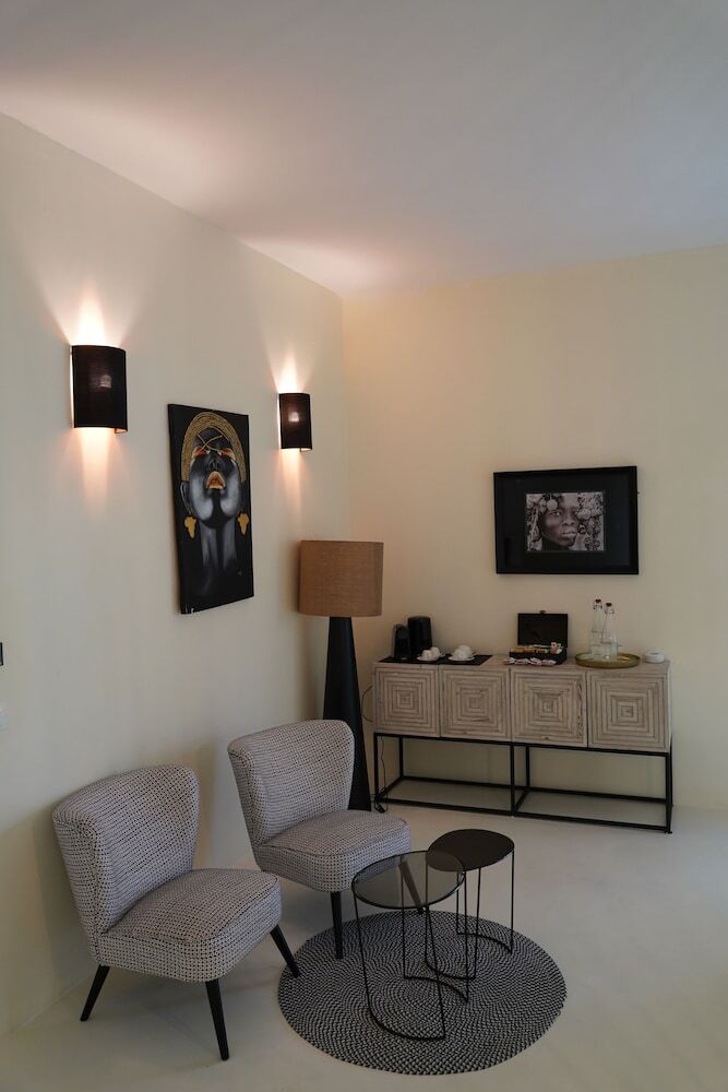 Alma Boutique Hotel