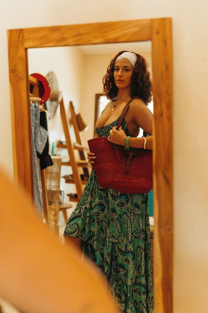 Alma Boutique Hotel