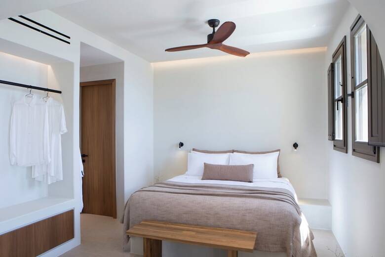 Elessa Hotel