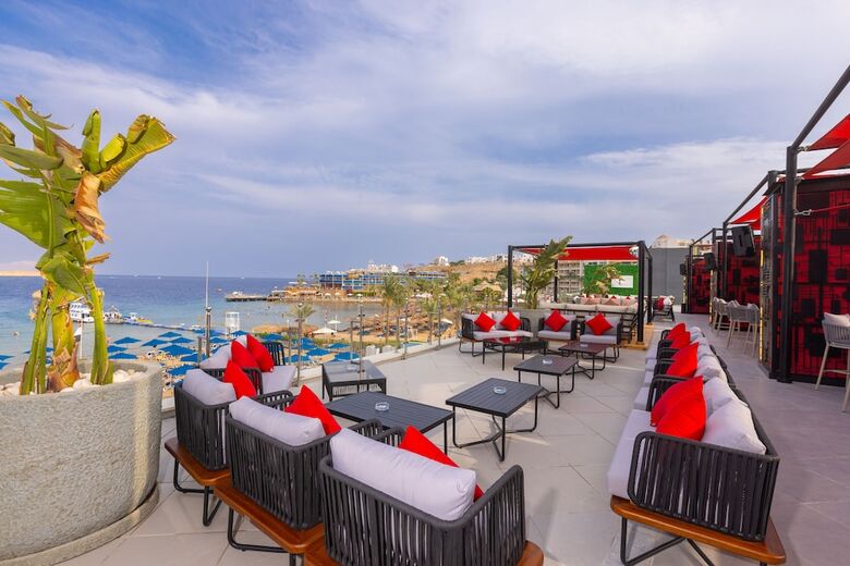 Hotel Naama Bay Suites & Spa