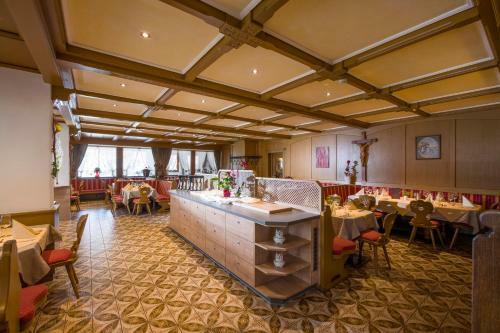 Hotel Alpina