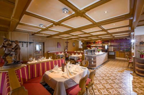 Hotel Alpina