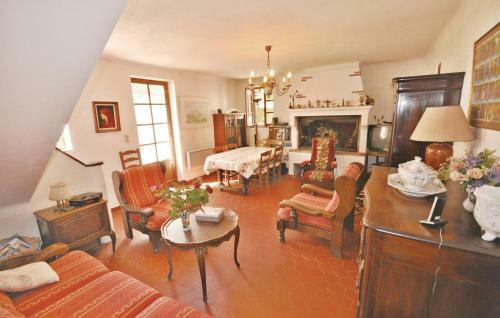 Holiday Home Chemin D�astouret