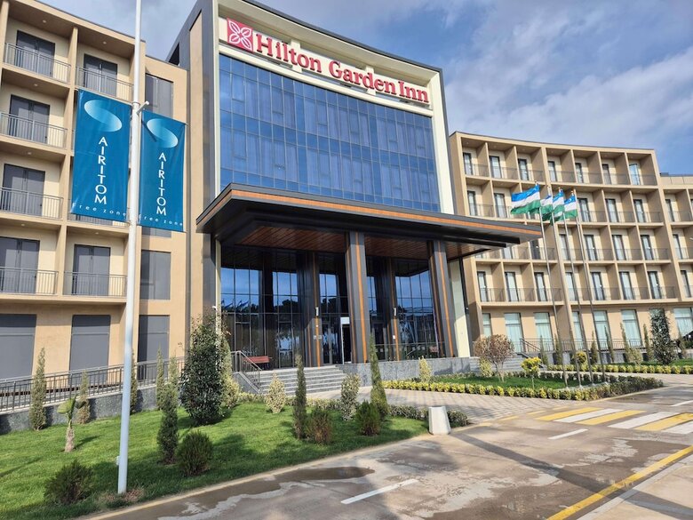 Hotel Hilton Garden Inn Termez Airitom