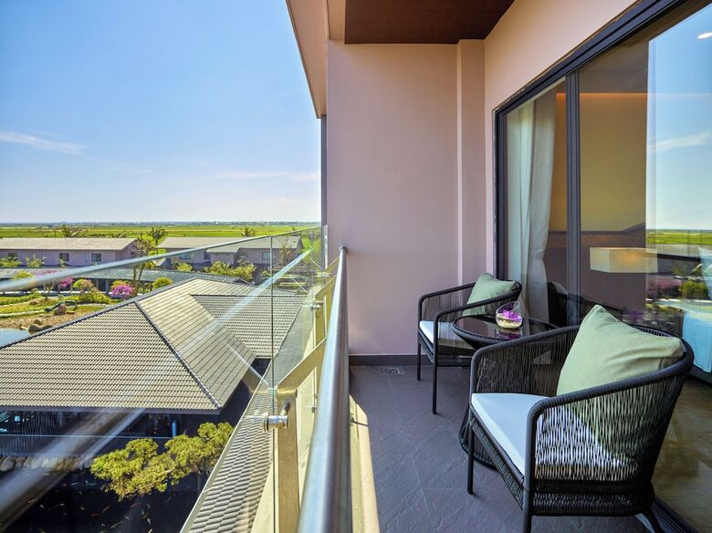 Hotel Kobi Onsen Resort Hue, Affiliated By Meli�