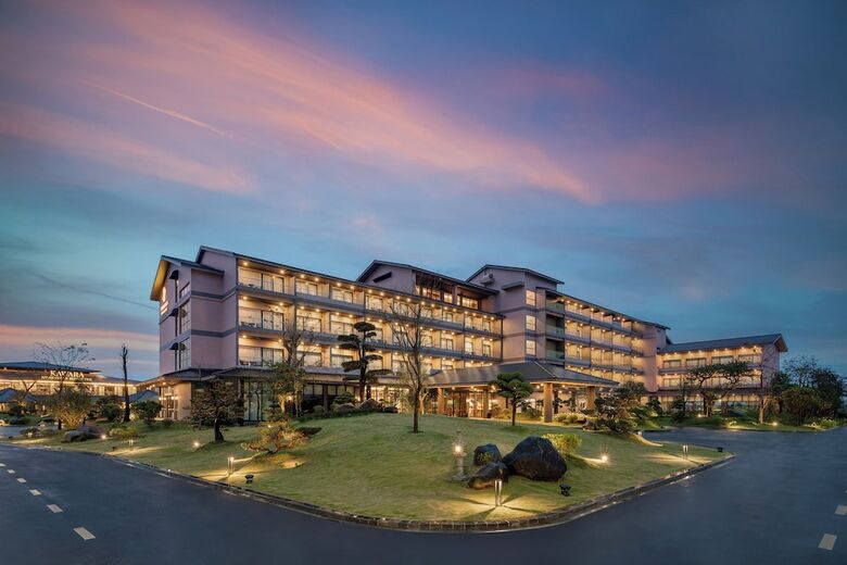 Hotel Kobi Onsen Resort Hue, Affiliated By Meli�