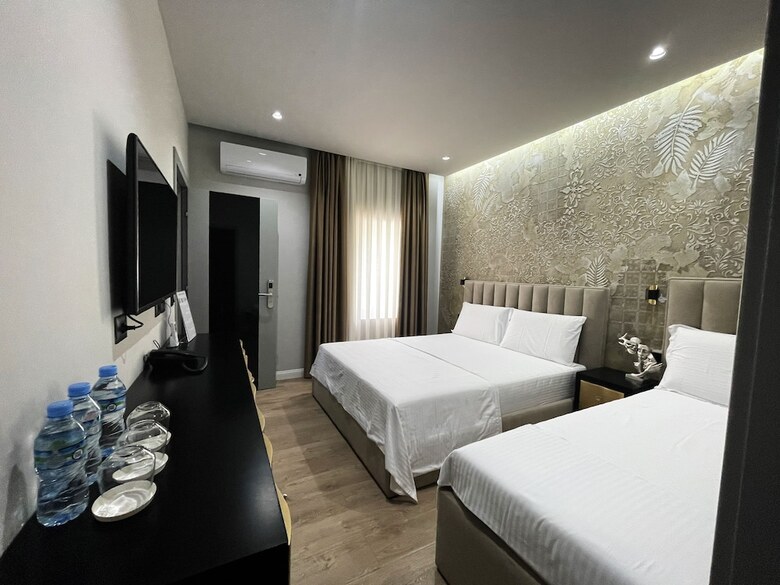 Imperator Hotel