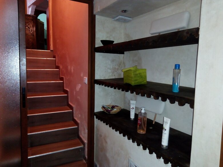 Riad Jenan Adam