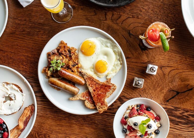 Hotel Sable At Navy Pier Chicago, Curio Collection By Hilton