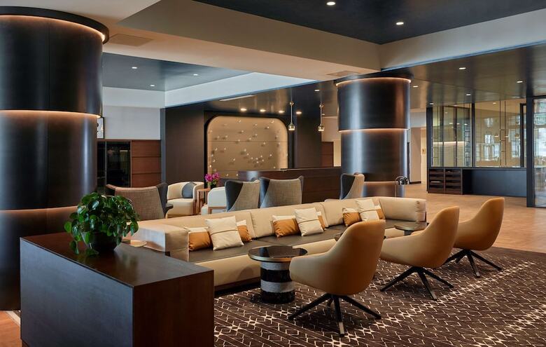 Hotel Sable At Navy Pier Chicago, Curio Collection By Hilton