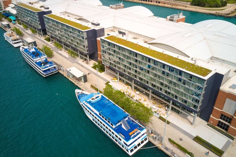 Hotel Sable At Navy Pier Chicago, Curio Collection By Hilton