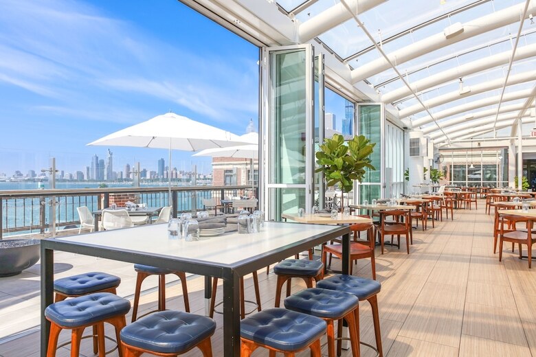 Hotel Sable At Navy Pier Chicago, Curio Collection By Hilton