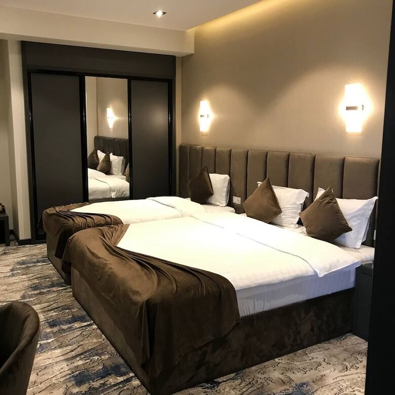 Unique Airport Hotel