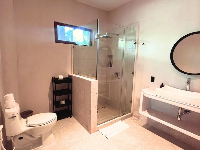 Beachfront Hotel Boutique Dk