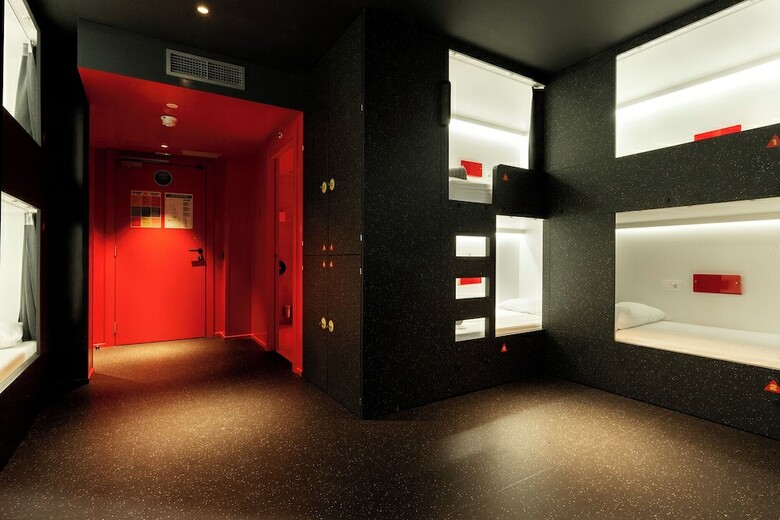 Hostal Amistat City Hostel Barcelona