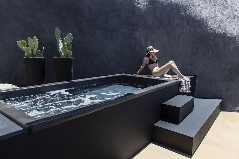 Hotel Nimbus Santorini