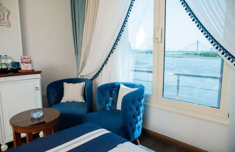 Nile Transport Hotel