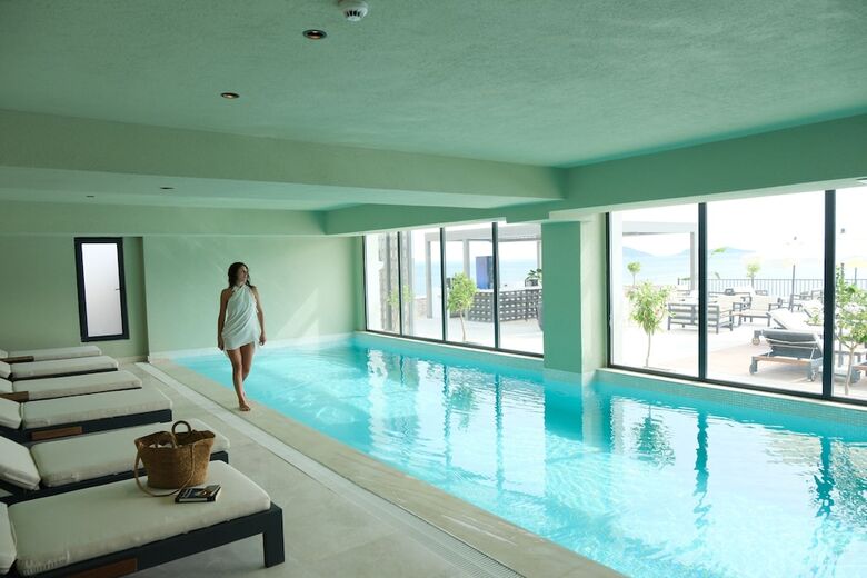 Lures Hotel