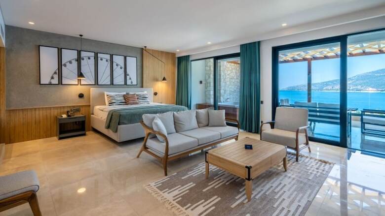 Lures Hotel