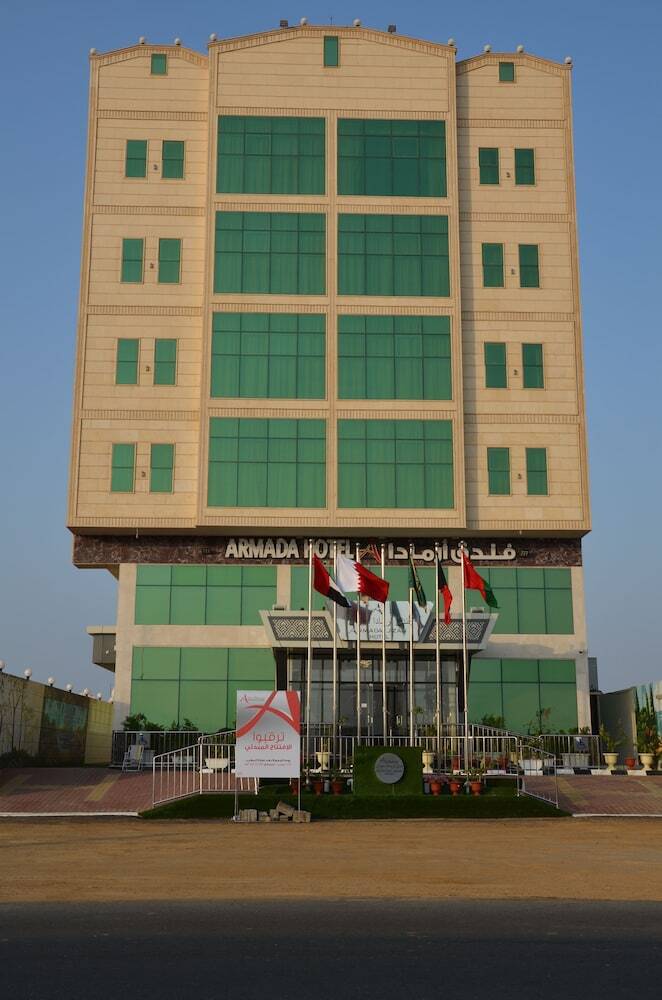 Golden Armada Hotel