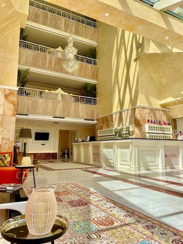 Amh Hotel