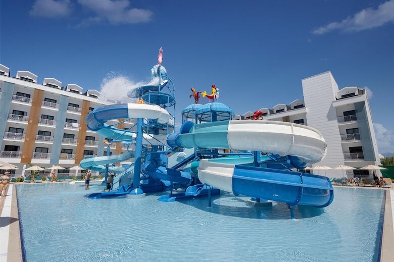 Arcanus Hotels Trendline Side