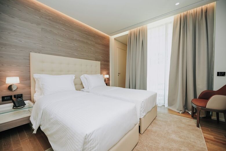 Magnus Hotel