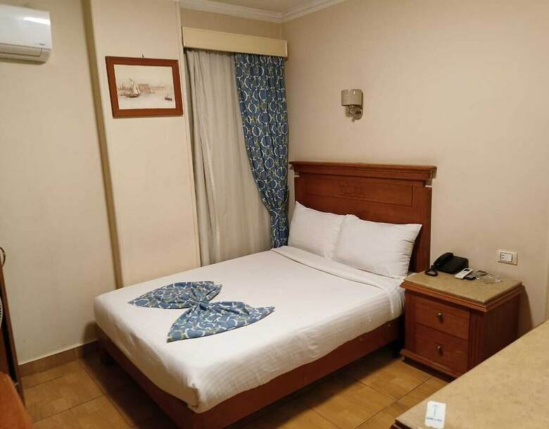 Aura Inn Tiba Pyramids Hotel