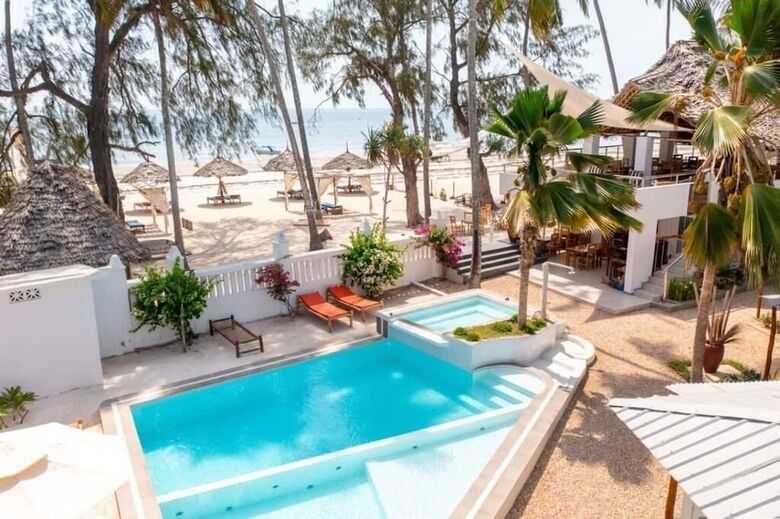 Seashore Hotel