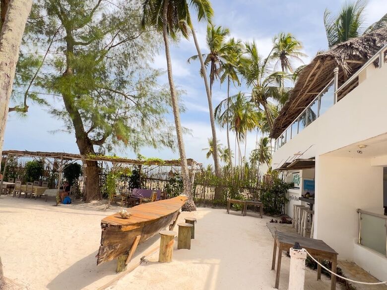 Seashore Hotel