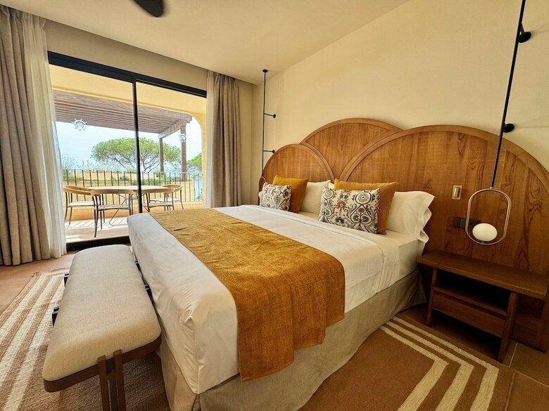 Punta Bermeja Premium Beach Hotel