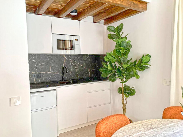 Apartamentos Palacete Nazar� Granada 3000